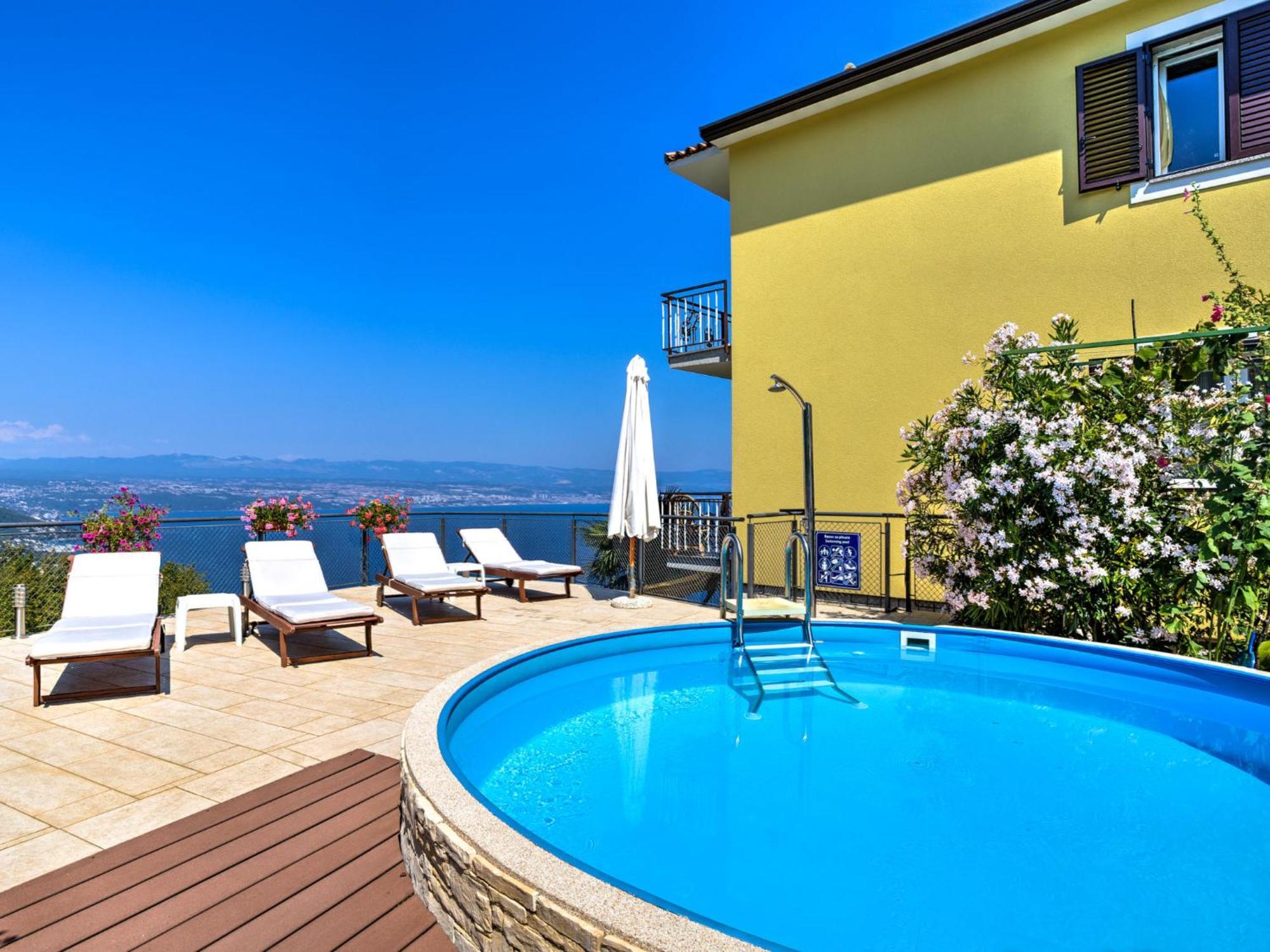 Apartment Laurus-3 By Interhome Lovran Dış mekan fotoğraf