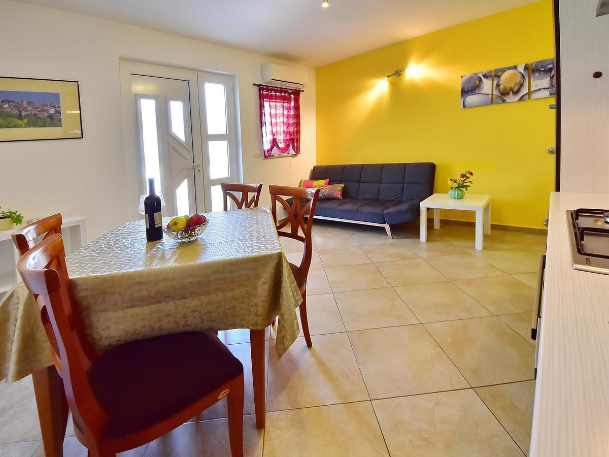 Apartment Laurus-3 By Interhome Lovran Dış mekan fotoğraf