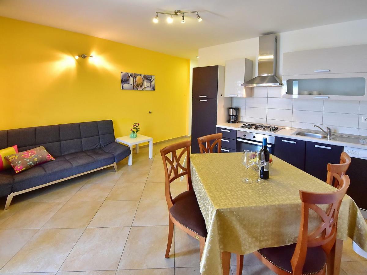 Apartment Laurus-3 By Interhome Lovran Dış mekan fotoğraf